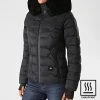 Coupon 🤩 Doudoune Chauffante Capuche Fourrure Femme Val Thorens Bis Noir de Comme Des Loups 🤩 2 Coupon 🤩 Doudoune Chauffante Capuche Fourrure Femme Val Thorens Bis Noir de Comme Des Loups 🤩 -Comme Des Loups Soldes comme des loups 228544 VAL THORENS BIS BLACK FOUR BLACK 20200824T145939 01
