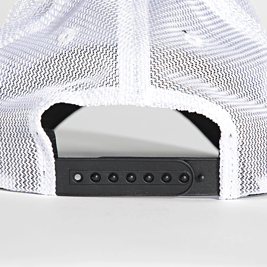 Acheter 🎁 Casquette Trucker Santiago Noir Blanc de Comme Des Loups 💯 5 Acheter 🎁 Casquette Trucker Santiago Noir Blanc de Comme Des Loups 💯 – Image 3