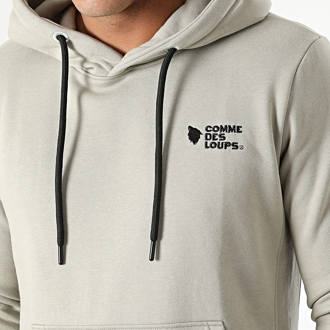 Meilleure affaire ✔️ Ensemble De Survêtement Manhattan Taupe Clair de Comme Des Loups ✔️ 5 Meilleure affaire ✔️ Ensemble De Survêtement Manhattan Taupe Clair de Comme Des Loups ✔️ – Image 3