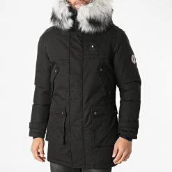 Meilleure affaire ✔️ Parka Chauffante Fourrure Antarctic Noir de Comme Des Loups 🌟 -Comme Des Loups Soldes comme des loups 295814 ANTARTIC PREMIUM BLACK FOUR WHITE BLACK 20211220T162138 03