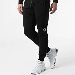 Offres 👏 Ensemble De Survêtement Manhattan Noir de Comme Des Loups 🎁 -Comme Des Loups Soldes comme des loups 307560 MANHATTAN ZIP BLACK 20220310T155441 04