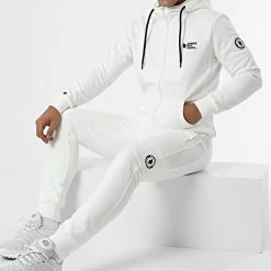Offres ✔️ Ensemble De Survetement Manhattan Blanc de Comme Des Loups 🥰