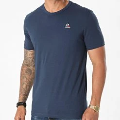 Bon marché 👏 Tee 🥰 Shirt Essential N3 2120200 Bleu Marine de Le Coq Sportif ❤️