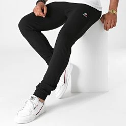 Meilleure affaire 👍 Pantalon Jogging Essential N2 2120408 Noir de Le Coq Sportif 💯 8 Meilleure affaire 👍 Pantalon Jogging Essential N2 2120408 Noir de Le Coq Sportif 💯 -Comme Des Loups Soldes le coq sportif 268484 2120408 20210604T145149 03