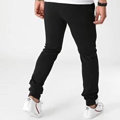 Meilleure affaire 👍 Pantalon Jogging Essential N2 2120408 Noir de Le Coq Sportif 💯 9 Meilleure affaire 👍 Pantalon Jogging Essential N2 2120408 Noir de Le Coq Sportif 💯 -Comme Des Loups Soldes le coq sportif 268484 2120408 20210604T145150 04