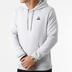 Top 10 ✔️ Sweat Capuche Essential N1 2210364 Gris Chiné de Le Coq Sportif 🔔 -Comme Des Loups Soldes le coq sportif 291637 2210364 20211118T153210 03