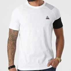 Promo 😍 Tee Shirt Bat N1 2210565 Blanc de Le Coq Sportif 😍 -Comme Des Loups Soldes le coq sportif 291691 2210565 20211122T145605 03