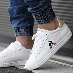 Budget ⌛ Baskets Court Classic 2121223 Optical White Tan de Le Coq Sportif ⌛ -Comme Des Loups Soldes le coq sportif 293744 2121223 20220304T152156 05