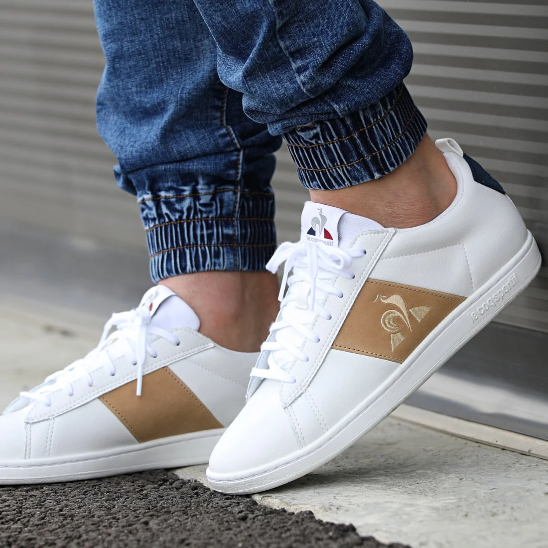 Tout neuf ⌛ Baskets Courtclassic BBR Premium 2210105 Optical White Tan de Le Coq Sportif ✔️ 7 Tout neuf ⌛ Baskets Courtclassic BBR Premium 2210105 Optical White Tan de Le Coq Sportif ✔️ – Image 5