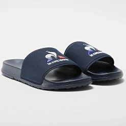 Nouveau 😍 Claquettes Slide Logo 2021280 Bleu Marine de Le Coq Sportif ✔️