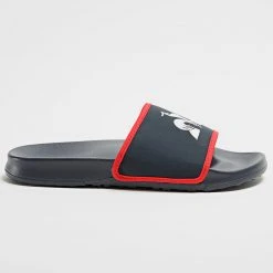 Offres 🔔 Claquettes 2210356 Bleu Marine de Le Coq Sportif 🎉 8 Offres 🔔 Claquettes 2210356 Bleu Marine de Le Coq Sportif 🎉 -Comme Des Loups Soldes le coq sportif 316035 2210356 20220504T110350 03