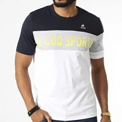 Les meilleures critiques de ⌛ Tee 👍 Shirt 2220295 Blanc Bleu Marine de Le Coq Sportif ⌛ 8 Les meilleures critiques de ⌛ Tee 👍 Shirt 2220295 Blanc Bleu Marine de Le Coq Sportif ⌛ -Comme Des Loups Soldes le coq sportif 323726 2220295 20220620T161348 03