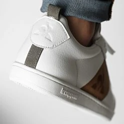 Meilleure affaire ⌛ Baskets CourtClassic Workwear Leather 2220251 Optical White Marathon de Le Coq Sportif ✔️ -Comme Des Loups Soldes le coq sportif 324227 2220251 20220621T123212 04