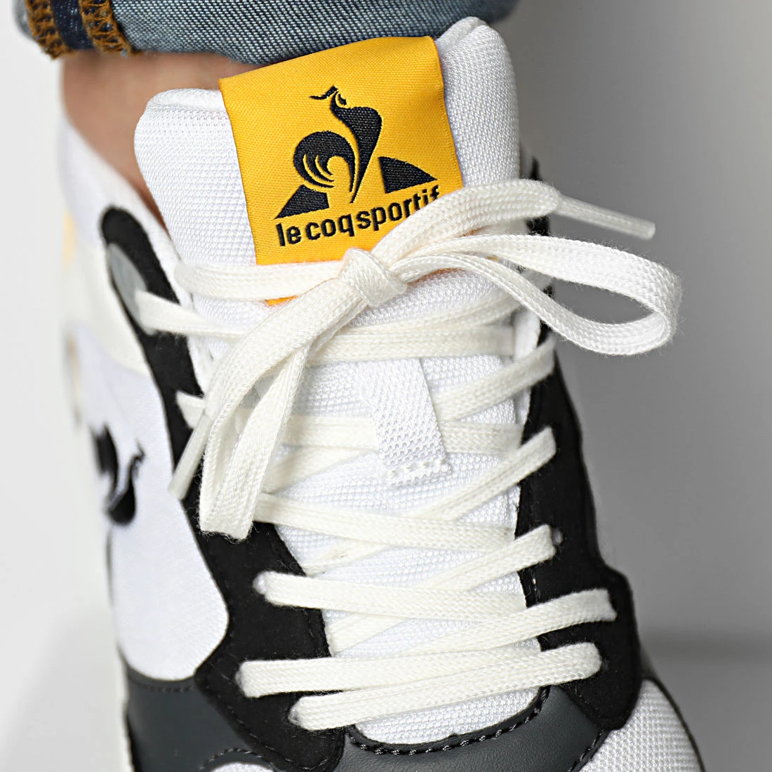 Vente flash 🌟 Baskets LCS R500 Sport 2220205 Optical White Citrus de Le Coq Sportif ⌛ 5 Vente flash 🌟 Baskets LCS R500 Sport 2220205 Optical White Citrus de Le Coq Sportif ⌛ – Image 3