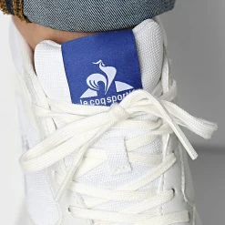 Nouveau ✨ Baskets LCS R500 Sport 2220400 Optical White Vaporous Gray de Le Coq Sportif ⭐ -Comme Des Loups Soldes le coq sportif 324638 2220400 20220624T155008 03