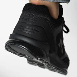 Bon marché 😉 Baskets LCS R500 Sport 2220368 Triple Black de Le Coq Sportif ⭐ -Comme Des Loups Soldes le coq sportif 326043 2220368 20220701T143248 04