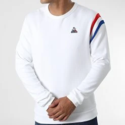 Meilleure affaire ❤️ Sweat Crewneck Tricolore 2210865 Beige de Le Coq Sportif ✔️ -Comme Des Loups Soldes le coq sportif 326745 2210865 20220706T160851 03
