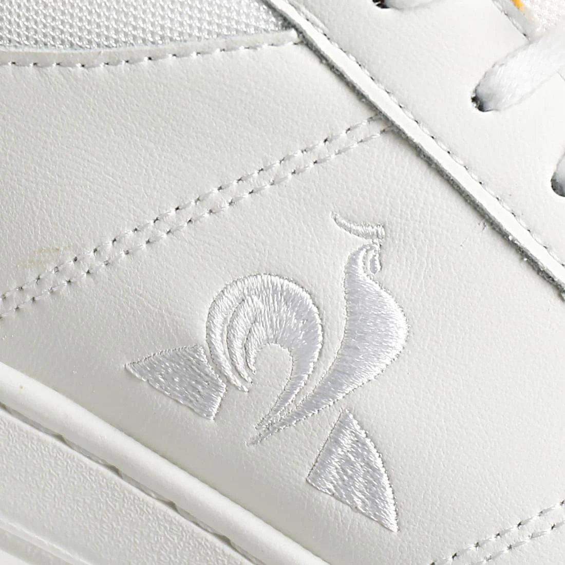De gros ⌛ Baskets Court Allure Sport 2220199 Optical White Citrus de Le Coq Sportif ✔️ 4 De gros ⌛ Baskets Court Allure Sport 2220199 Optical White Citrus de Le Coq Sportif ✔️ – Image 2